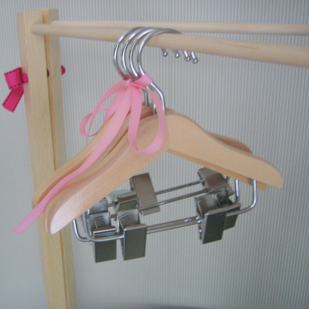 doll hangers