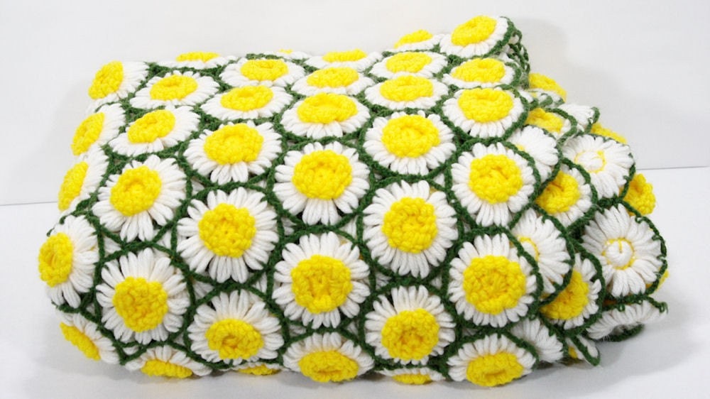 Vintage Daisy Afghan Blanket