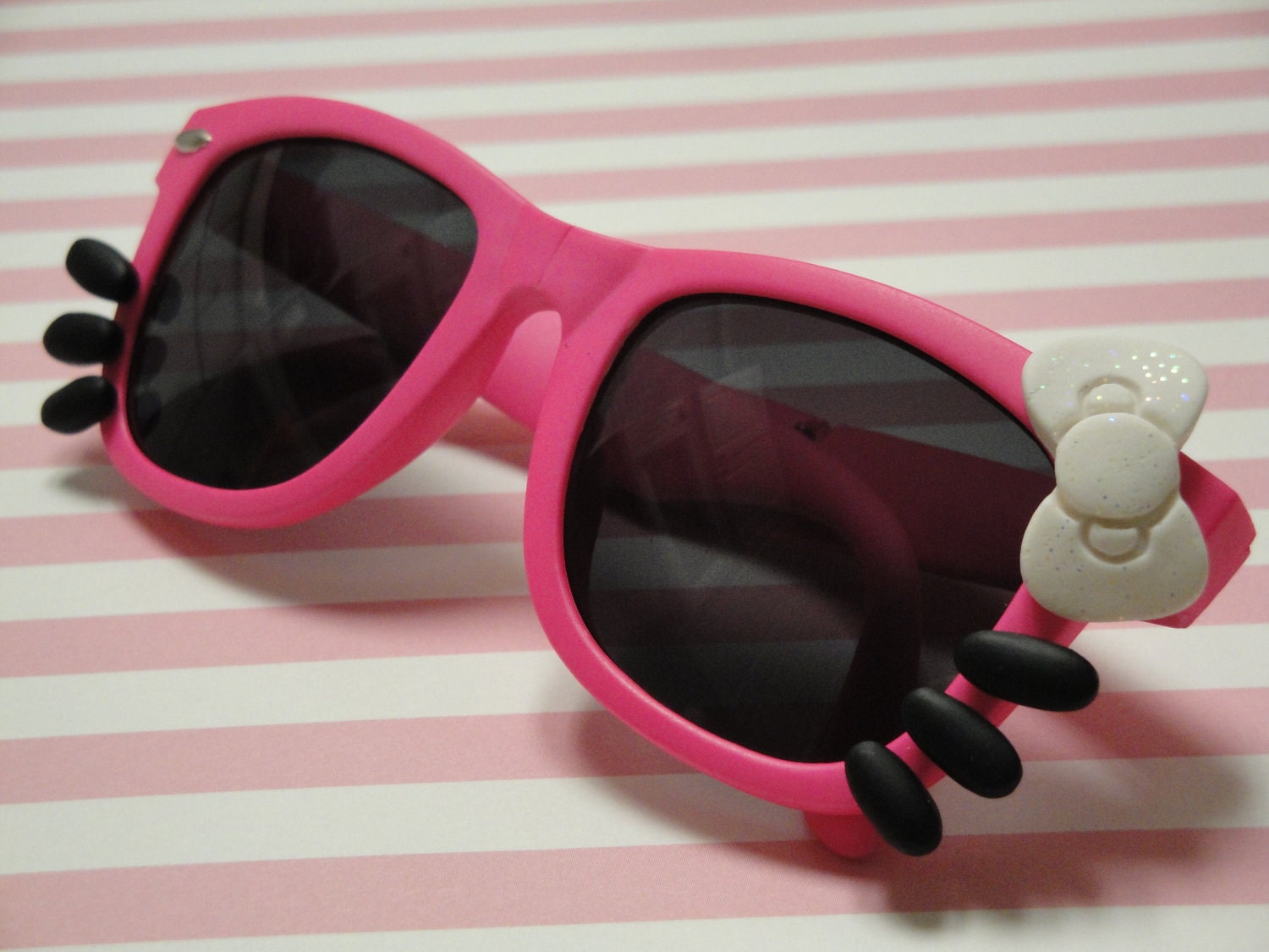 KIDS Hello Kitty Sunglasses with Bow and Whiskers Neon Pink