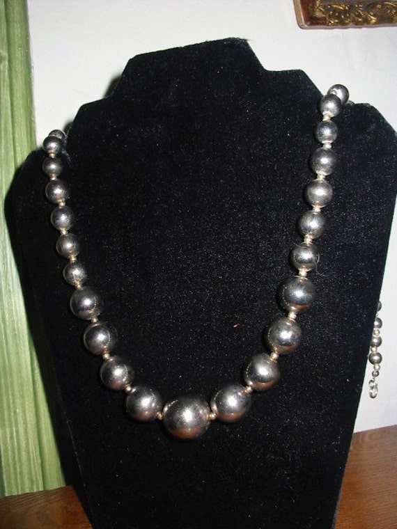 Vintage Dauplaise Jewelry Silver Bead Necklace 24 Inches