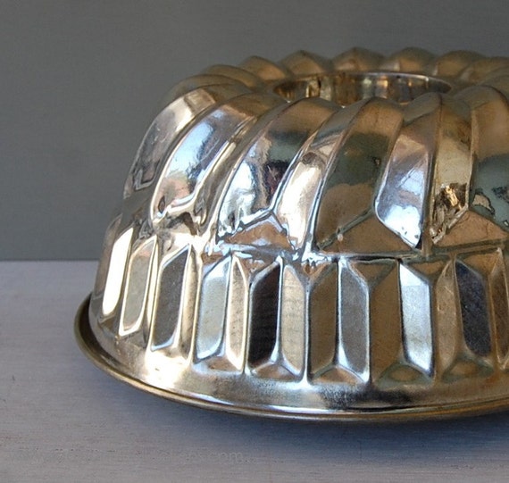 Vintage Bundt Cake Pan Dr Oetker Tube Retro Baking Kitchen