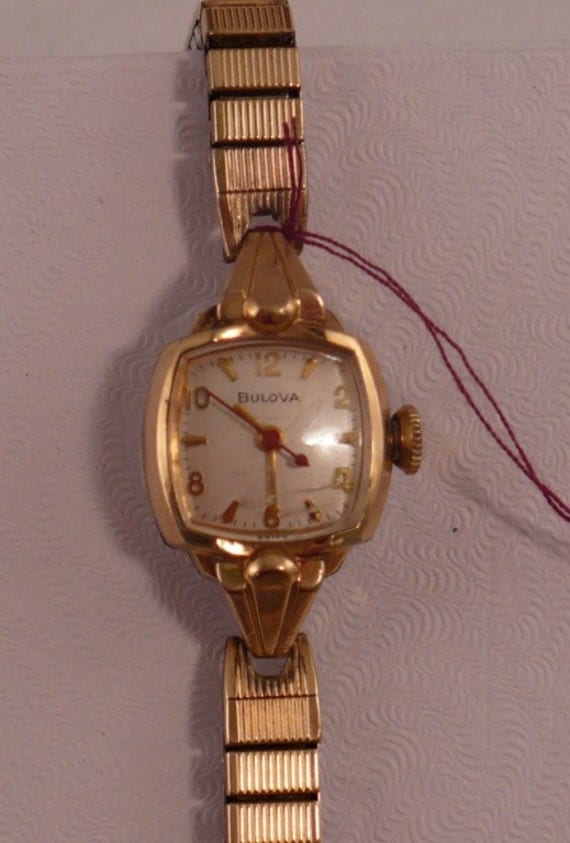 SALE Vintage Bulova Womens Wrist Watch Y495251 by GetLuckyGents