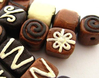 10 Tiny Chocolate Beads - mixed - CB739