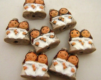10 Tiny Bride and Bride Couple Beads - CB797