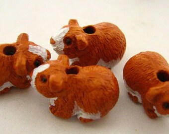20 Tiny Hamster Beads