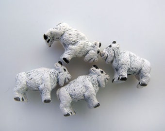 20 Tiny Billy Goat Beads - CB818