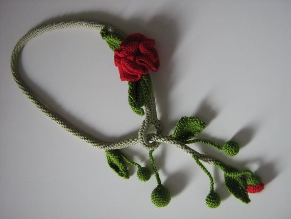 CROCHET NECKLACE - 2 ROSES