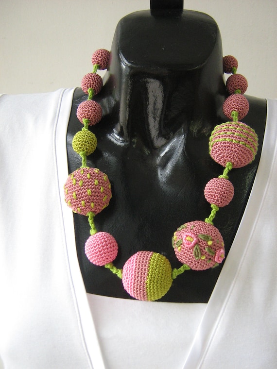 Crochet necklace - Monami