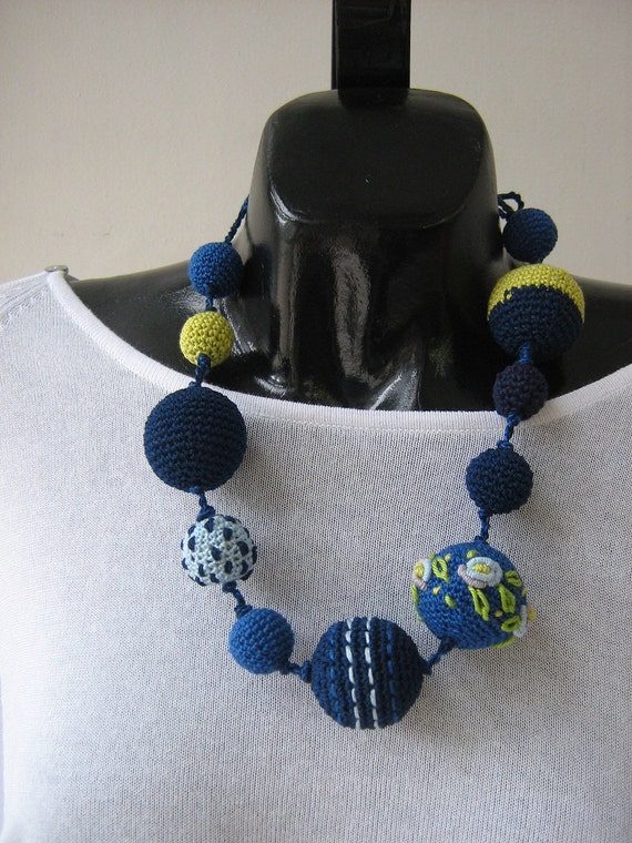 Crochet necklace - Monami