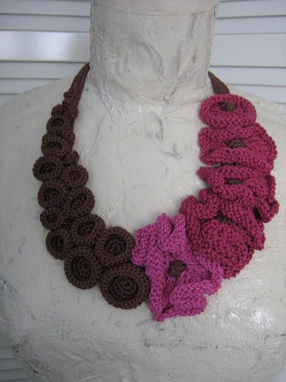 Knitting Necklace