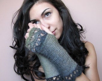 Fingerless Gloves, Arm Warmers, Crochet Gloves, Fingerless Mittens, Womens Green Gloves, Elegant Wrist Warmers, Hand Knit Gloves