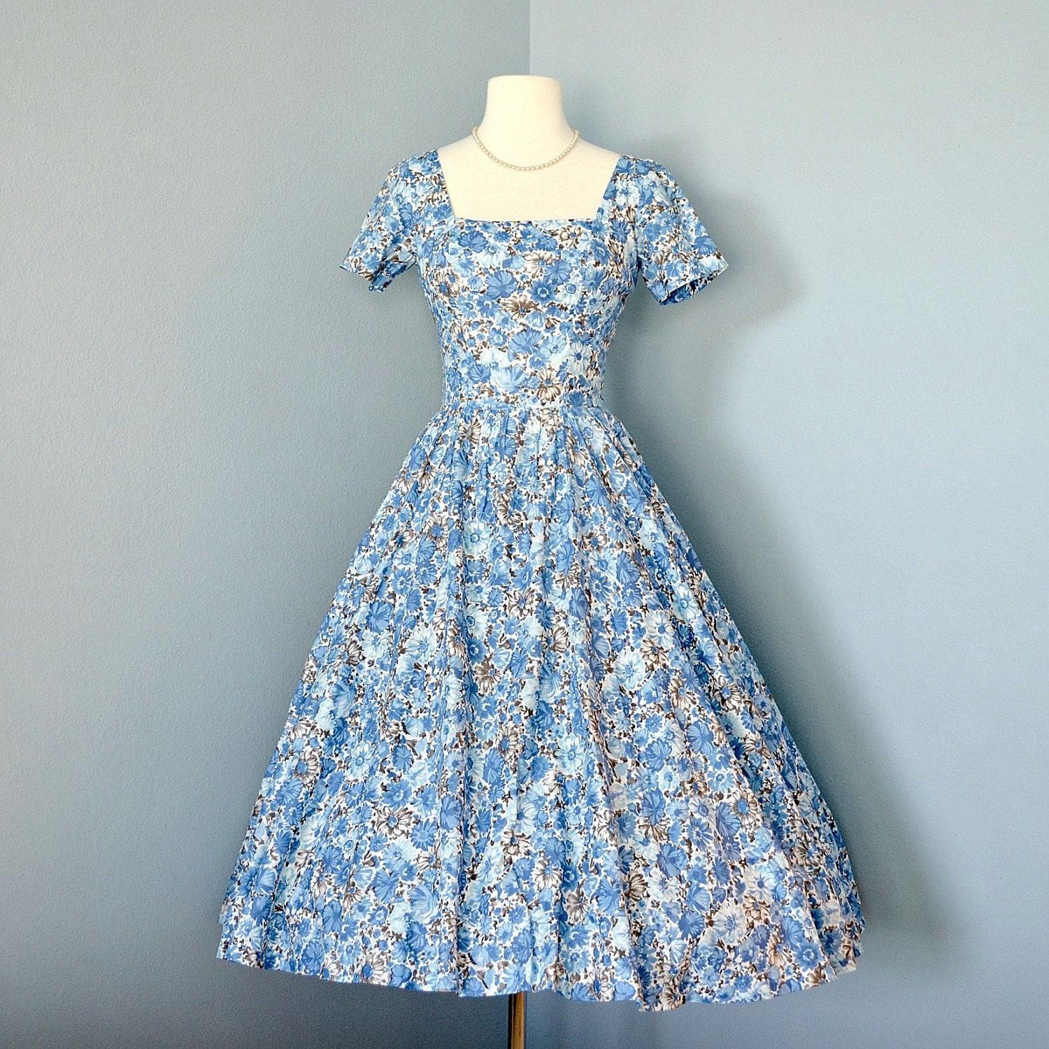Vintage Cotton Day Dress...Lovely 1950s/1960s Cotton Blue and