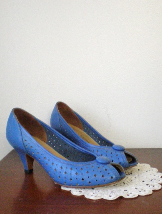 periwinkle heels