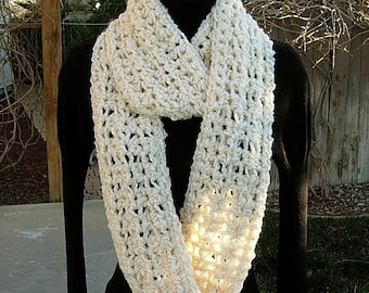 INFINITY SCARF Loop Cowl Cream, Off White, Super Soft Thick Bulky Handmade Crochet Knit Winter Eternity Neck Warmer..Ready to Ship in 2 Days