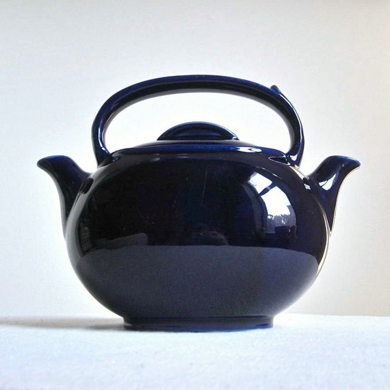 Teamaster Double Chambered Teapot by Hall China Co.