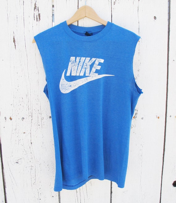 cutoff sleeve shirt