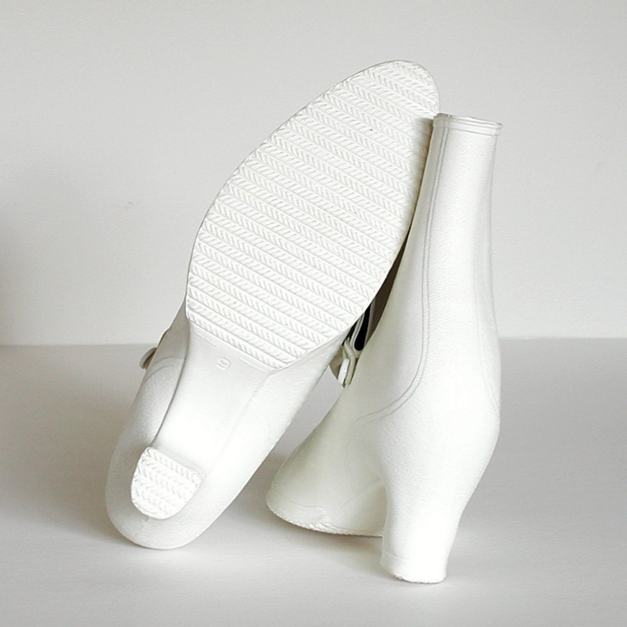 White High Heel Overshoe Sz 9 Rain Boots Galoshes by observation
