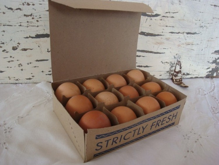 egg carton vintage by thefarmerswifect on Etsy