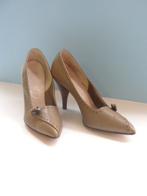 Vintage 1950s 1960s CAPRINI Olive Green High Heels