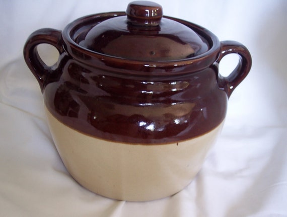 Vintage Bean Pot Monmouth Pottery Ill USA Crock Maple Leaf