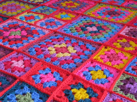 DOLLY Crochet Granny Square Blanket Afghan Throw Pinks