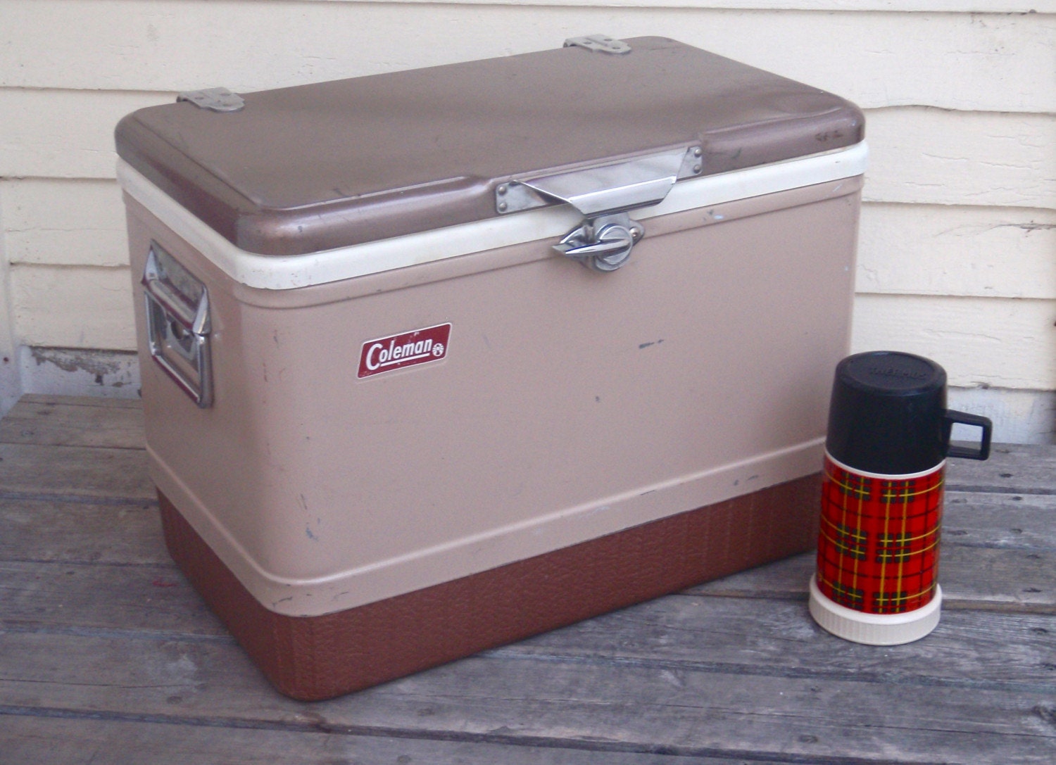 MidSized Coleman Cooler