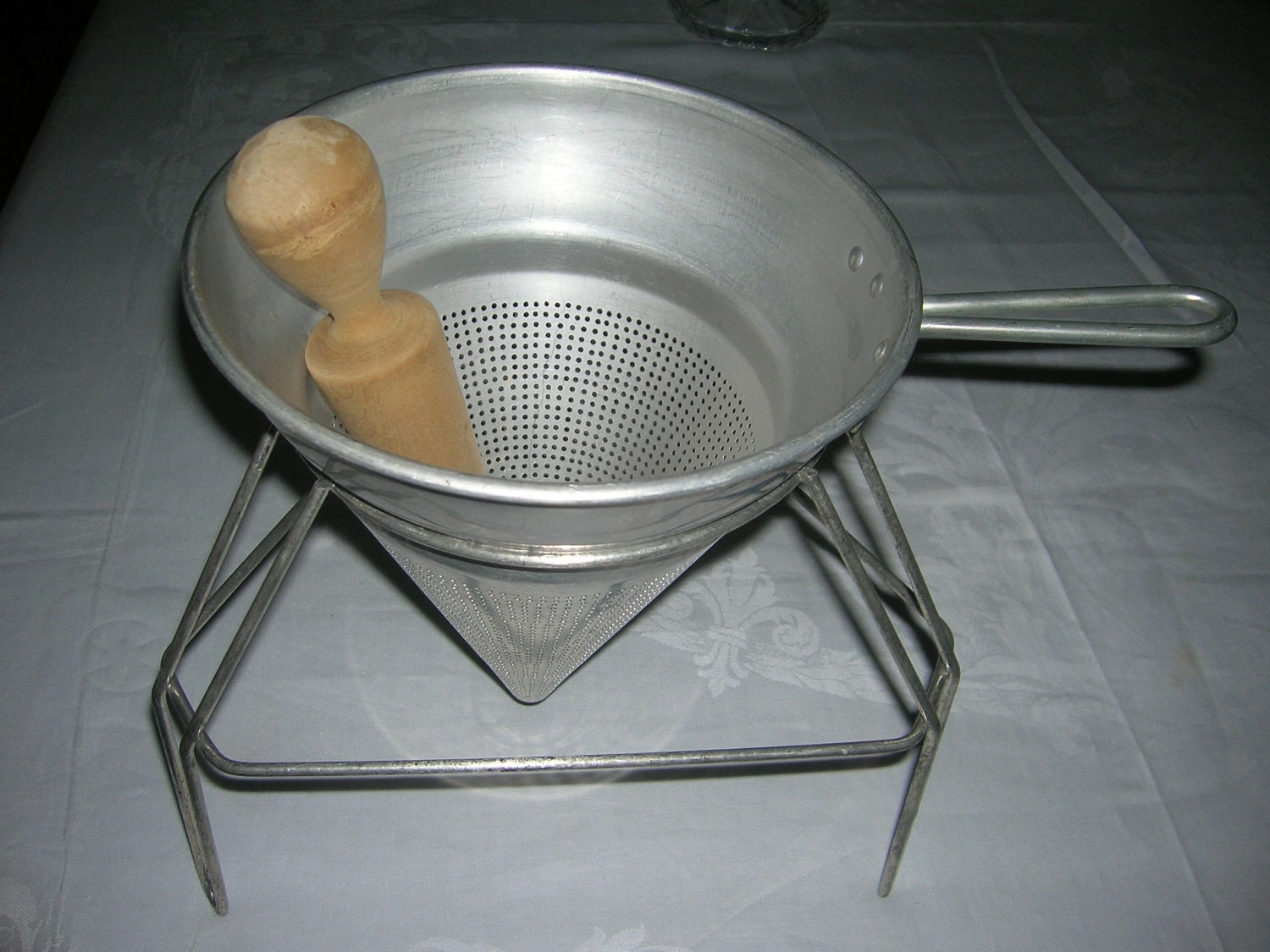 Vintage 1960's 3 Piece Metal Tomato & Fruit Strainer Sieve