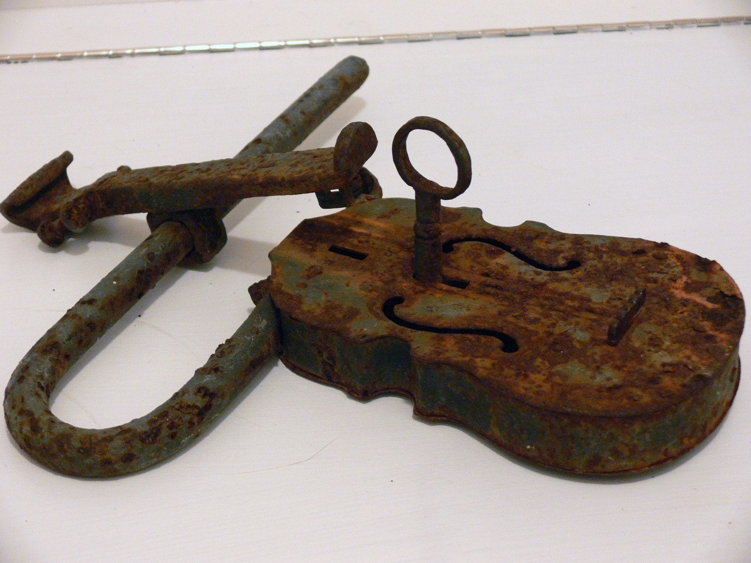 Vintage Violin Lock with Key