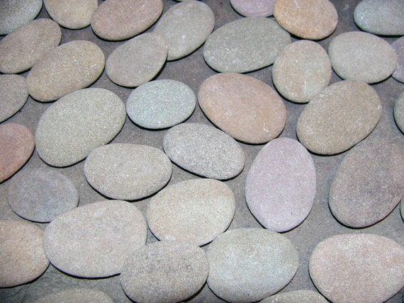 50 River Rocks All Natural Flat Oval Nice Size for your Crafts