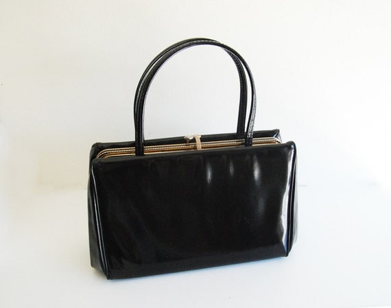 What Is Leather Made Of >> Vintage Black Patent Leather Purse With Gorgeous Gold Snap What Is Leather Made Of >> Vintage Black Patent Leather Purse With Gorgeous Gold Snap