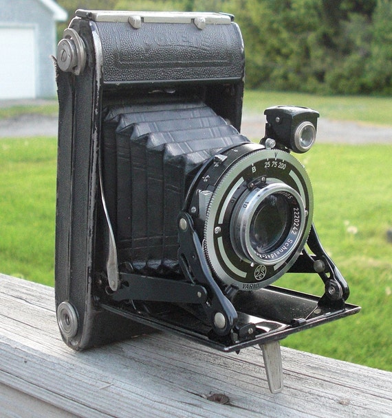 Comet Vintage folding camera 1940s by purplegracelane on Etsy