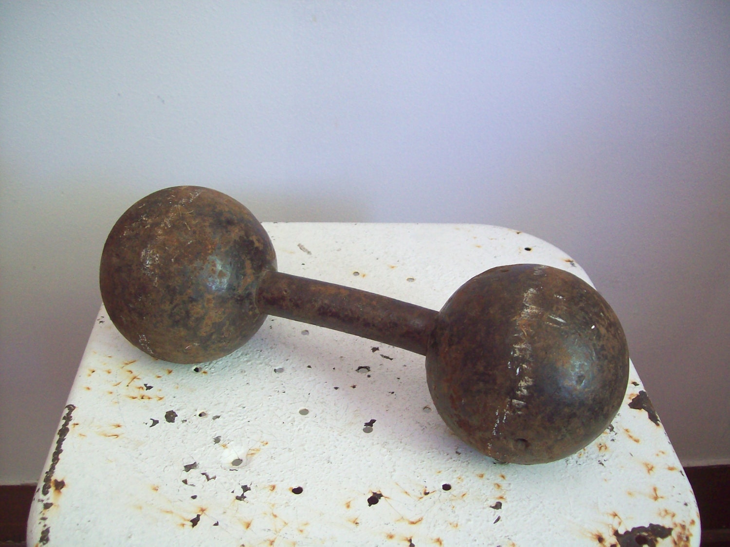 Antique cast iron dumbbell 20 pounds athletic collectable must