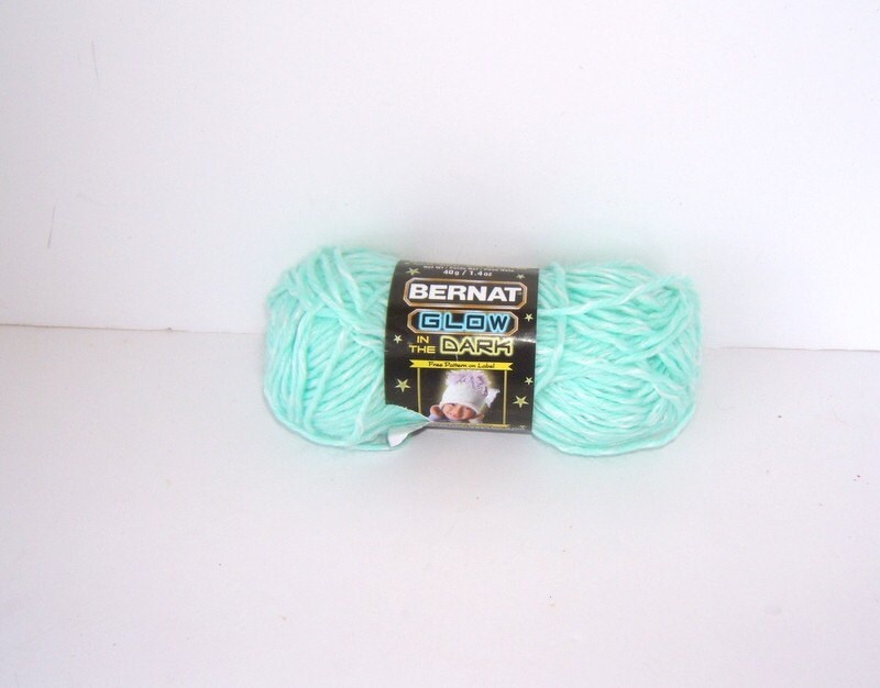 Bernat Glow in the Dark Yarn Green Glow