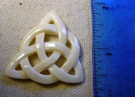 Bone carving celtic knot all hand made 1 pcs