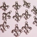 Fleur de lis Silver color charm hypoallergenic- 10 pcs - engraved silver fleur de lis on both side