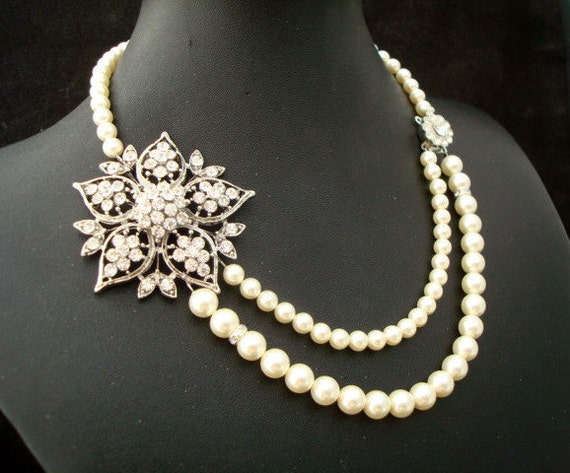 Pearl NecklaceIvory or White PearlsBridal Pearl by DivineJewel