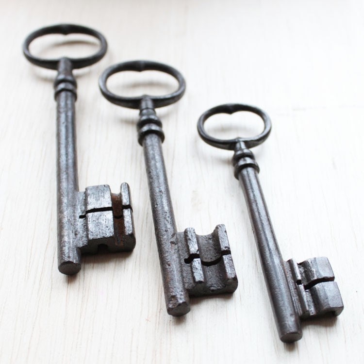 Three French Skeleton Keys