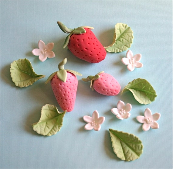 Edible Sugar Strawberries Blossoms and Leaves BULK ORDER