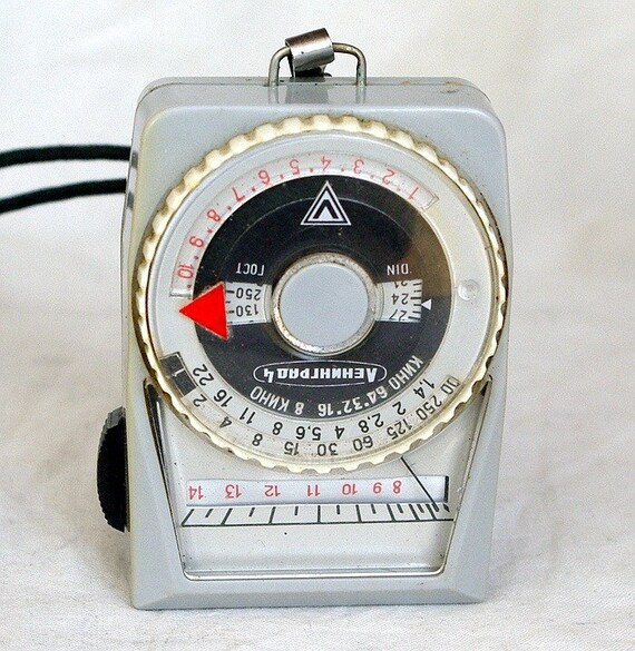 LENINGRAD4 Vintage Russian Selenium Light Meter from