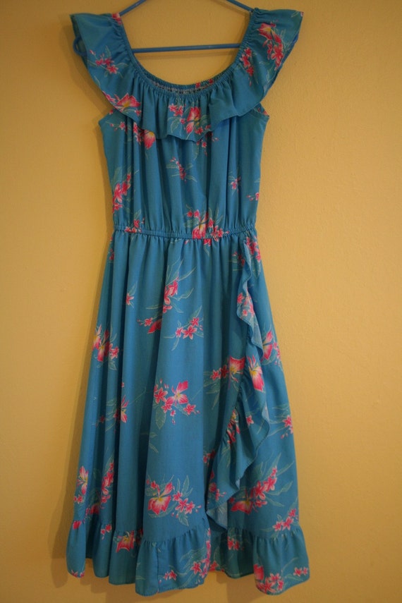 Super Cute Vintage Hawaiian Dress