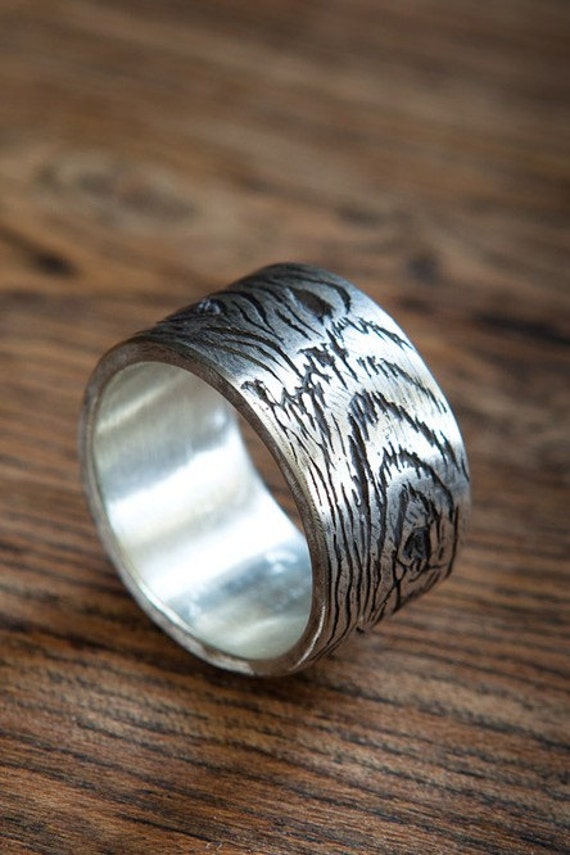 Items similar to Wood Grain Ring, doublewide, size 9 on Etsy