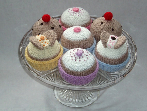 Knitting Pattern - instant download - butterfly cakes, fairy cakes and currant buns