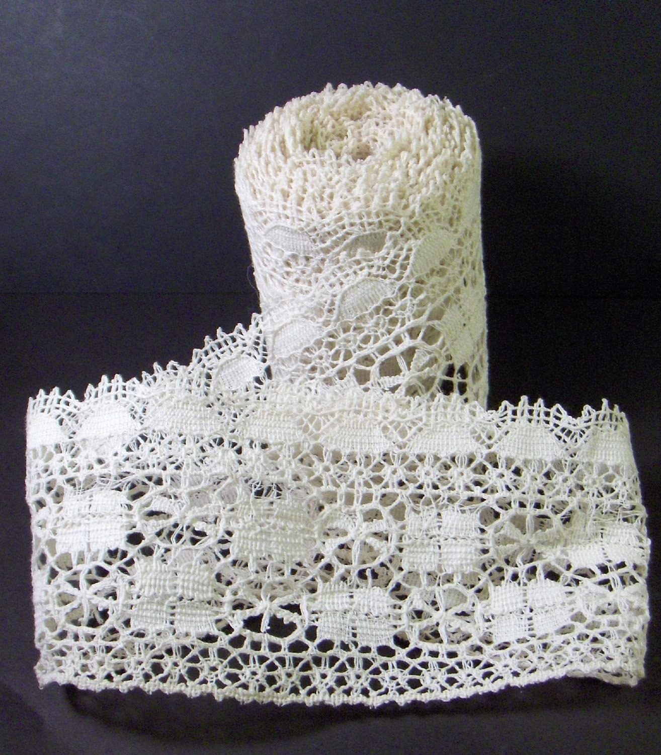Vintage Lace Roll Big Roll of Wide Lace 4 by