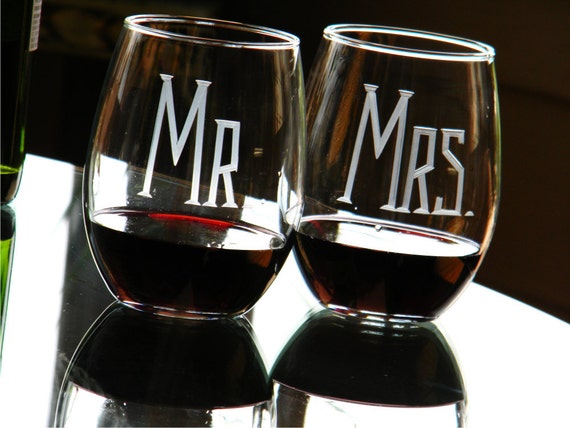 21oz Mr And Mrs Stemless Wine Glasses Set Of 2