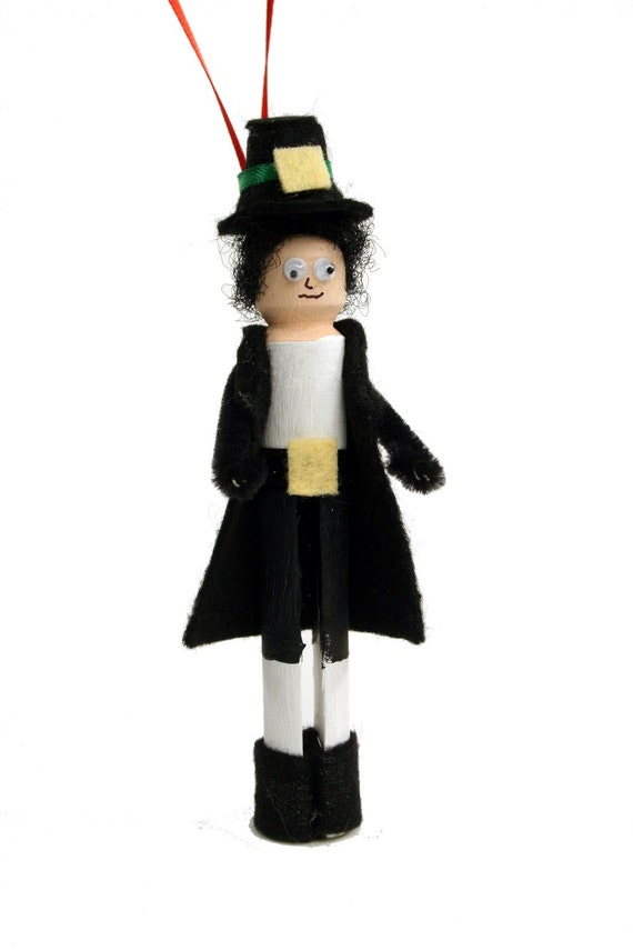 Items similar to Pilgrim Man Clothespin Ornament Craft Kit (makes 2) on