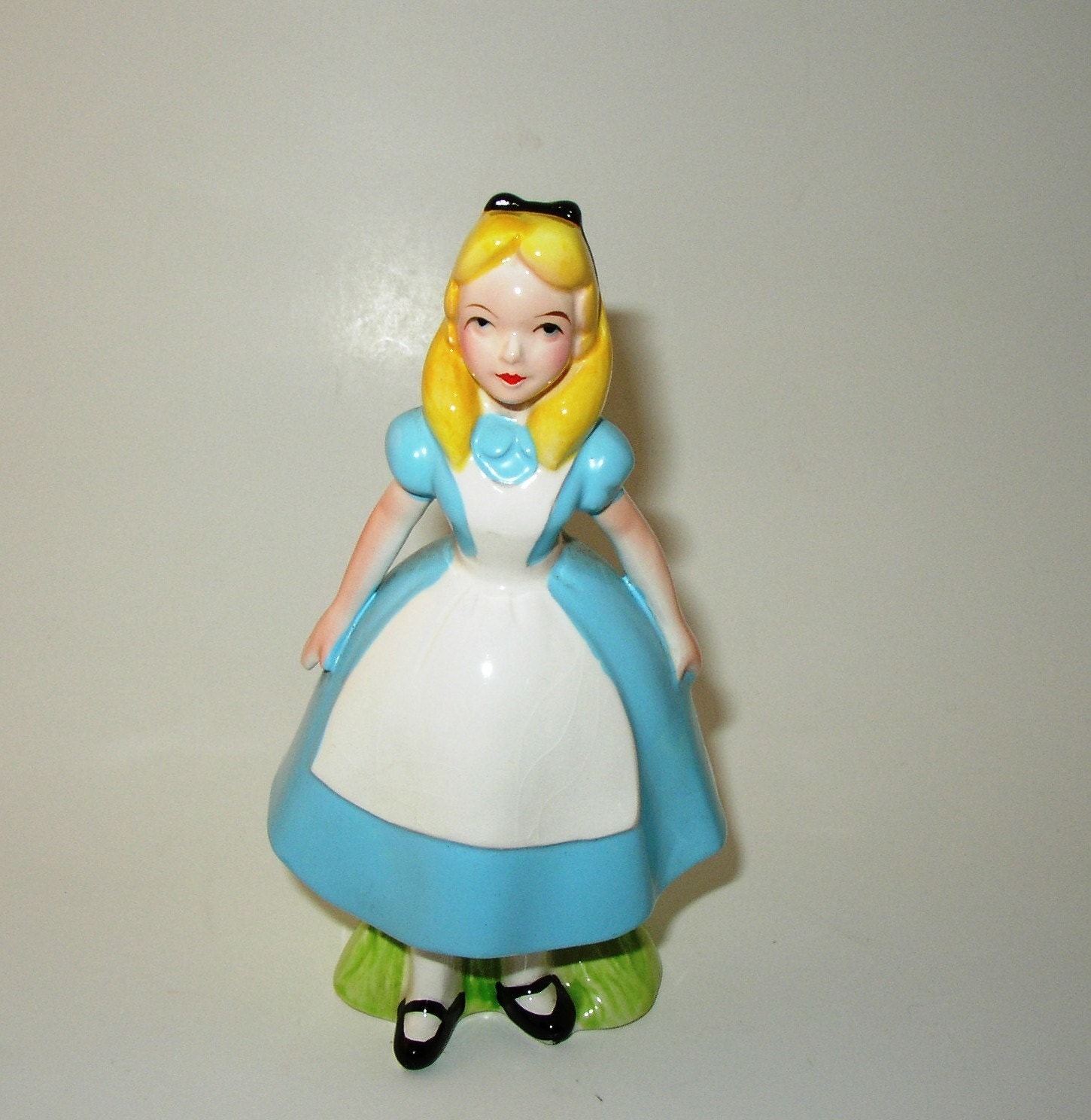 alice in wonderland figures