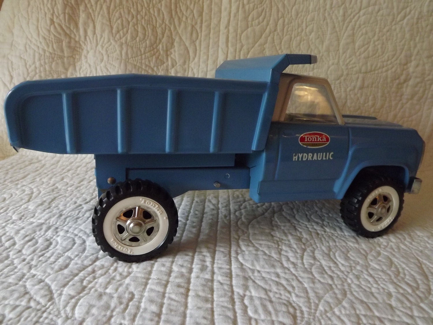 blue garbage truck toy blue garbage truck toy