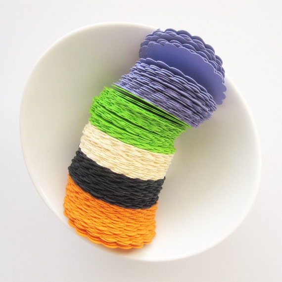 100 Halloween Scalloped Circles (2.5 inches), Purple, lime green, beige, black and Orange A262 Il_570xn
