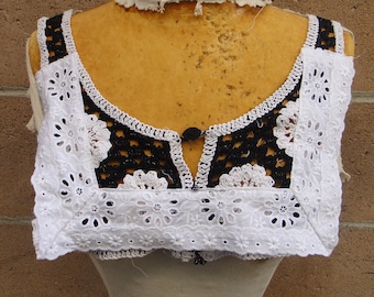 Cute black and white applique 1 piece listing