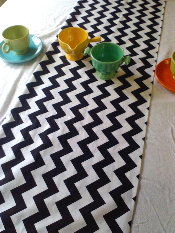 Red, Runner runner White, Yellow, in  table  chevron Black Table  Gray, and yellow Chevron or Aqua